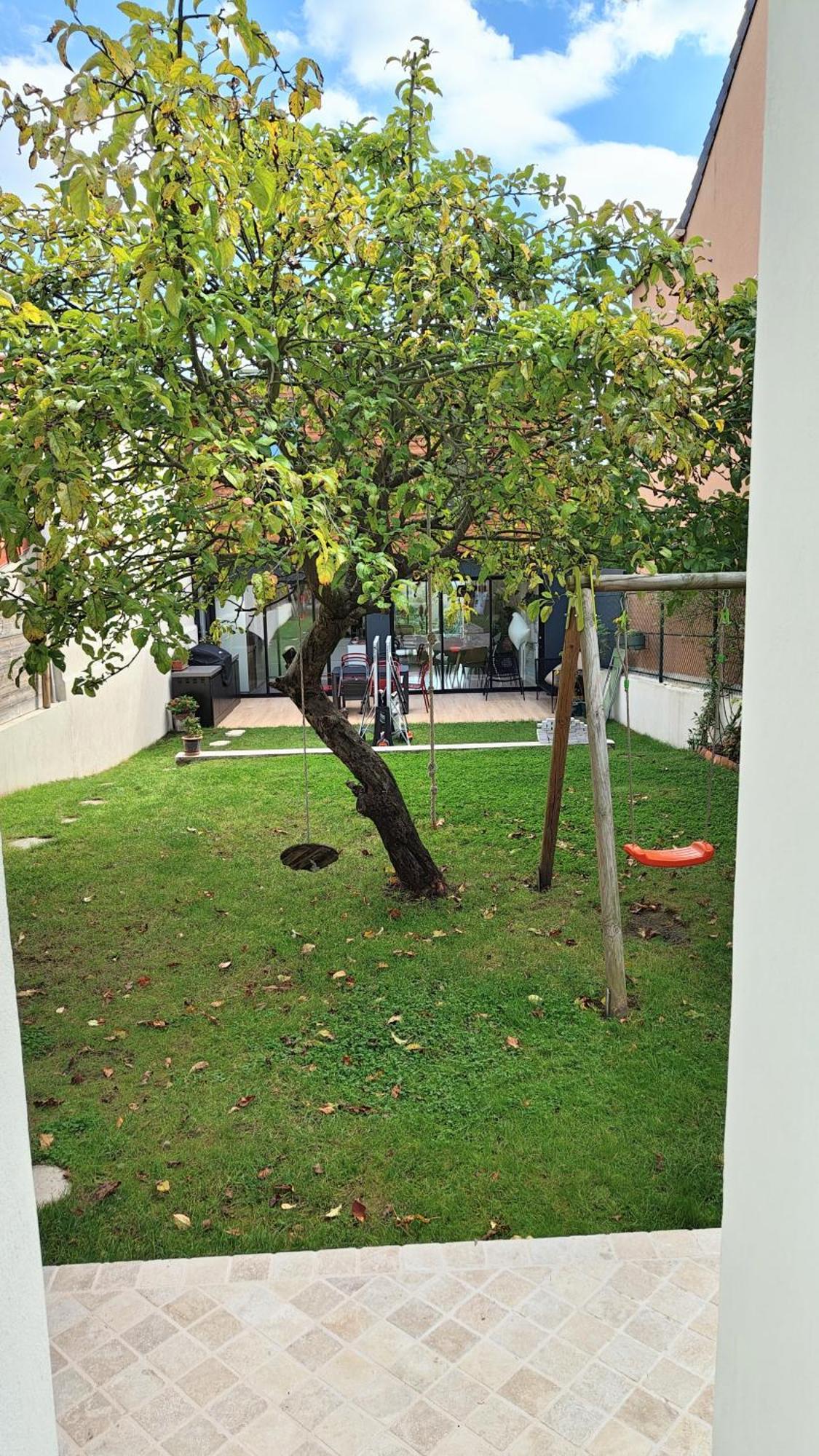 Avec Jardin Entre Paris Versailles Et Gares *